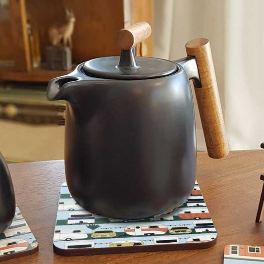 Holiday Road Trip Tea Pot Stand Scene