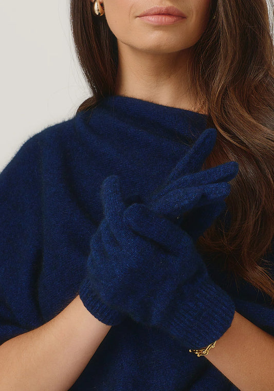 Merino Wool & Possum Fur Gloves by Merinomink