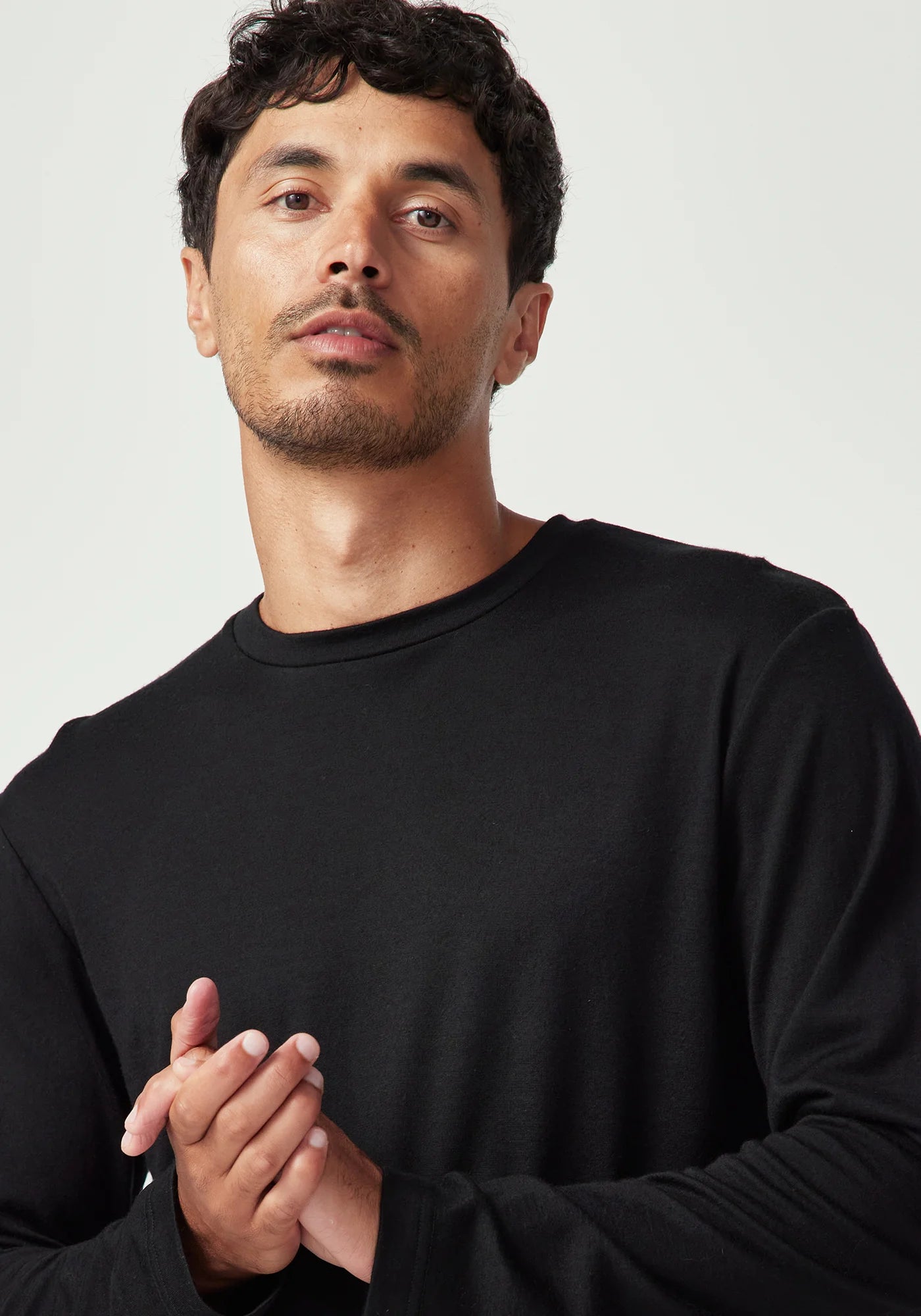 Untouched World Mens Classic Mountainsilk Crew