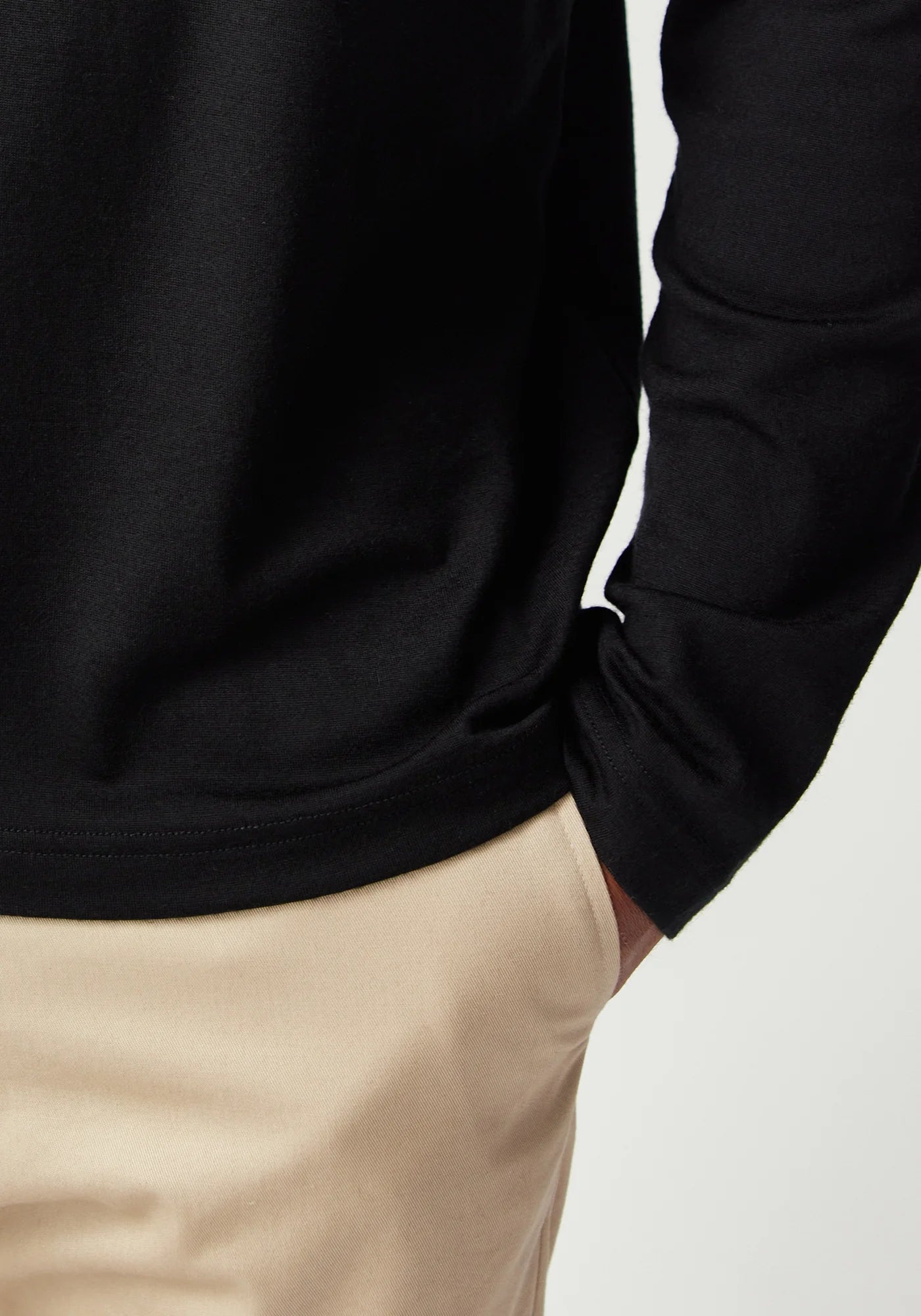 Untouched World Mens Classic Mountainsilk Crew