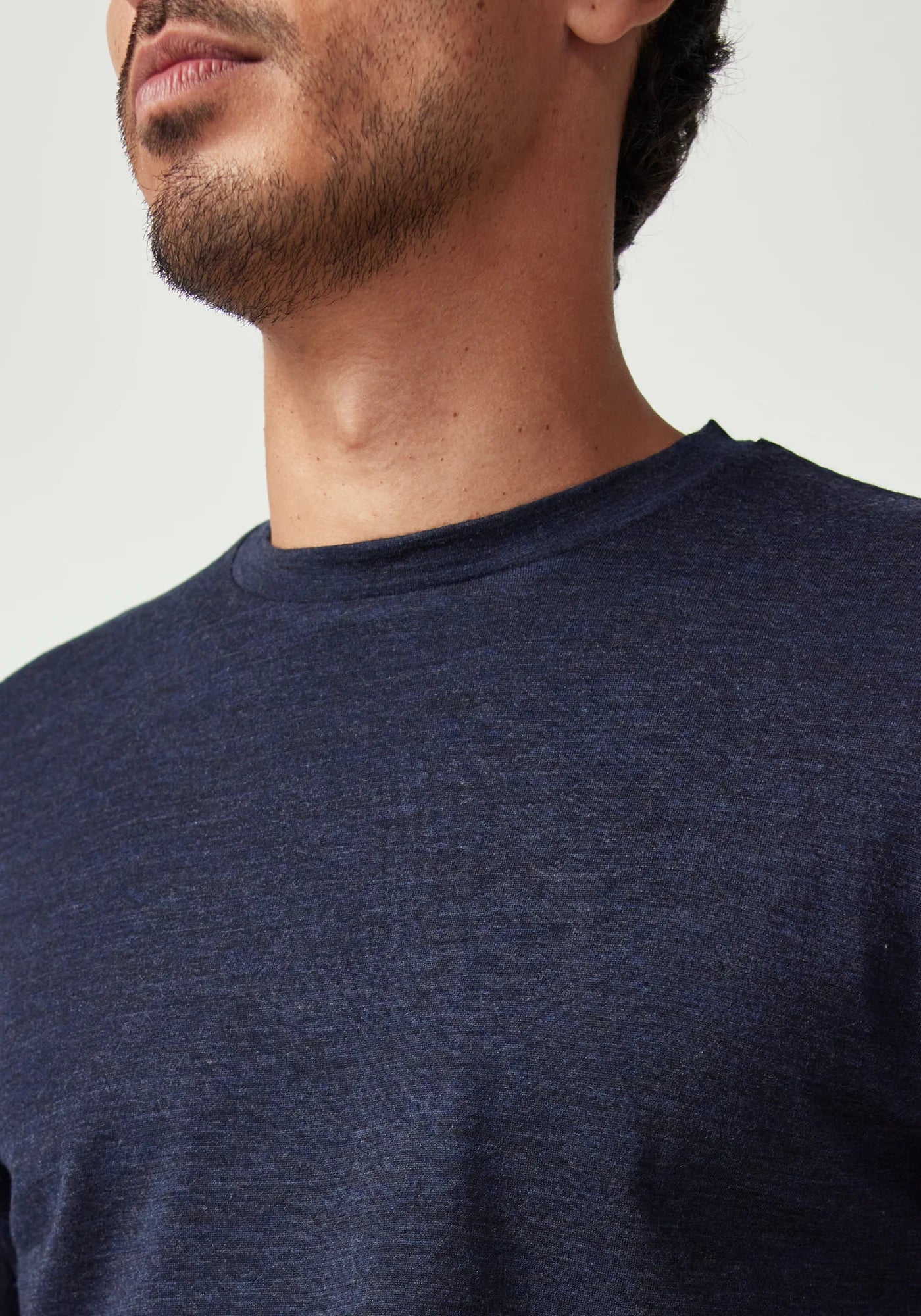 Untouched World Mens Classic Mountainsilk Crew