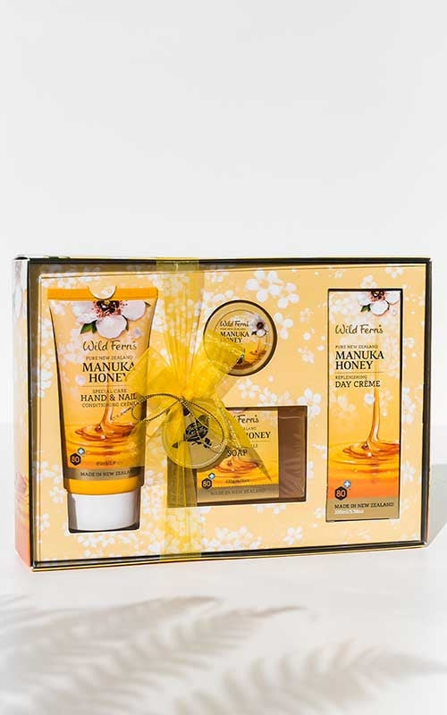 Wild Ferns Manuka Honey Gift Box Angle